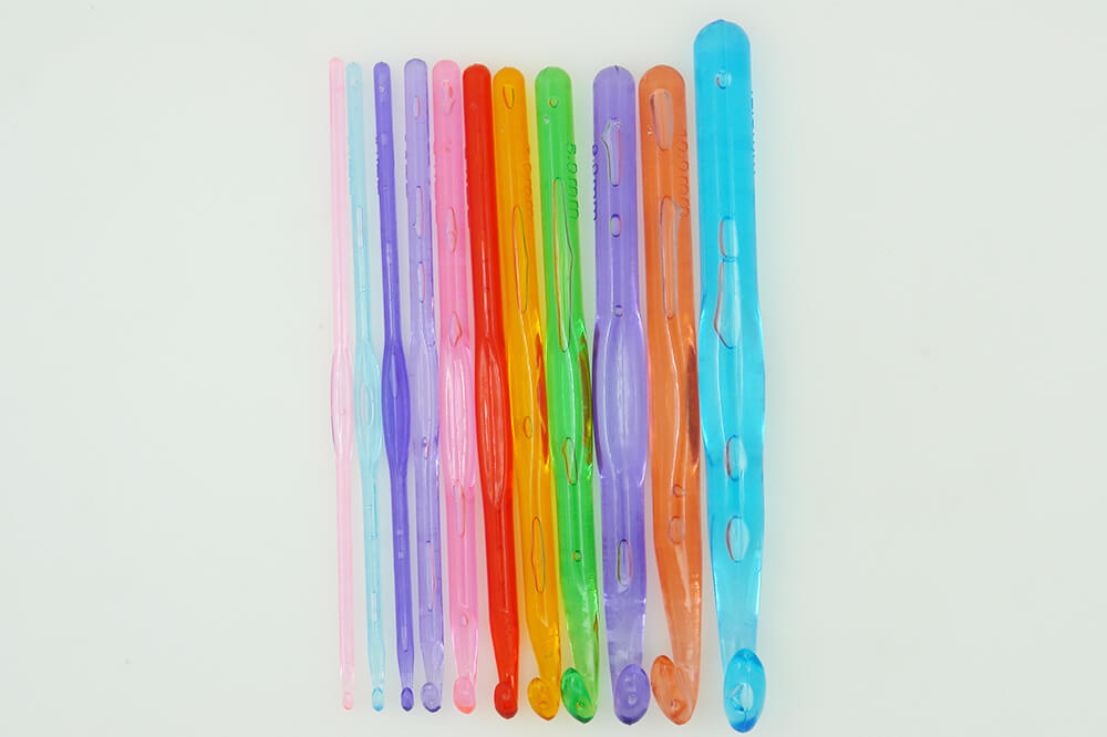 CN042-Plastic Crochet hook