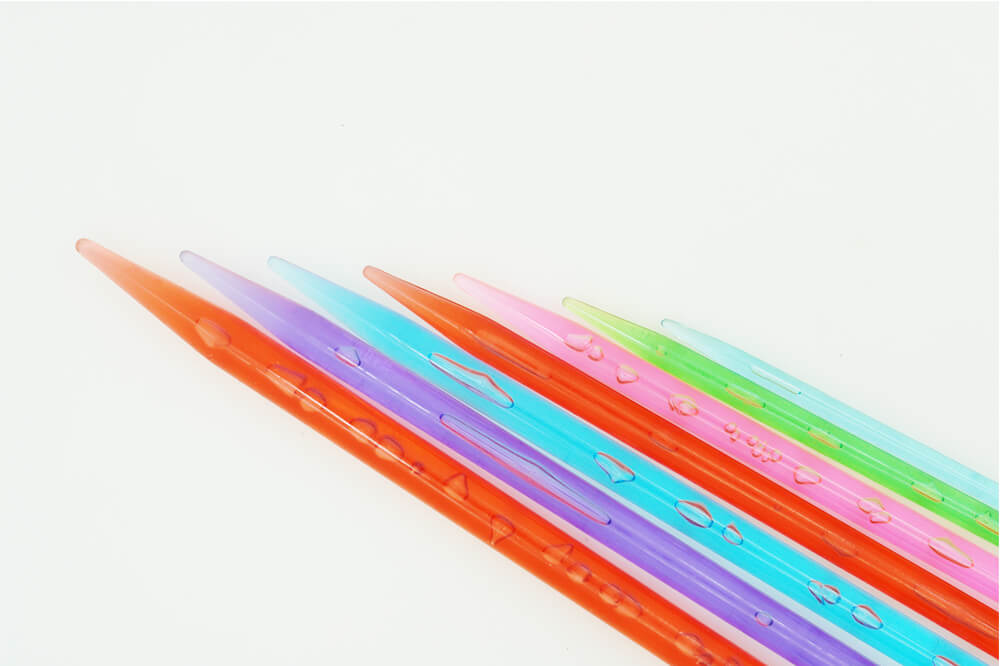 CN041-Plastic Needles