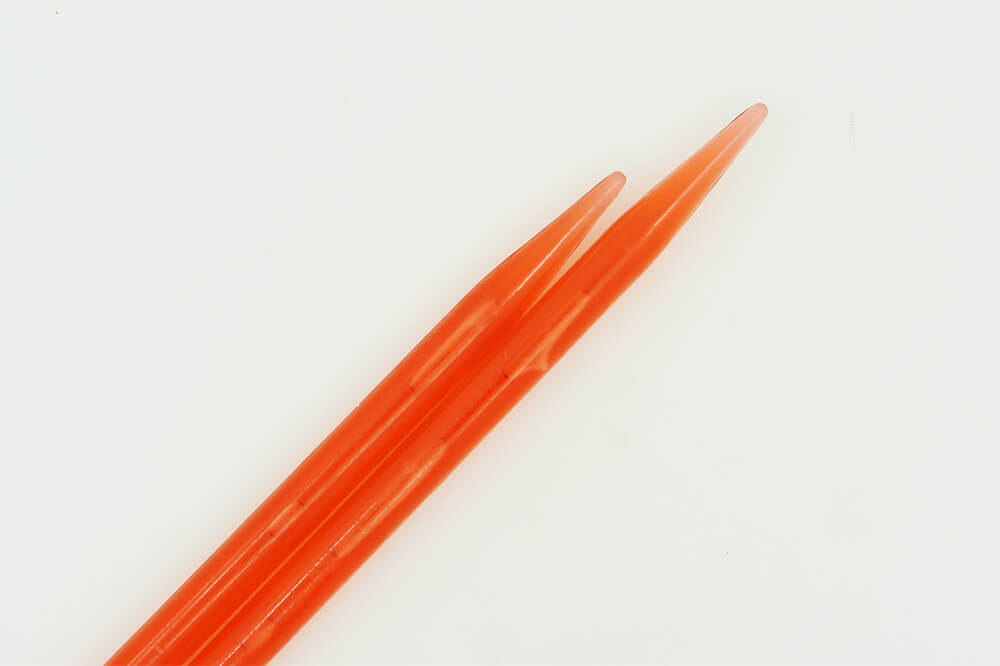 CN041-Plastic Needles