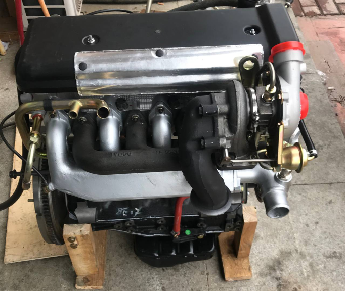 Iveco 8140.43 Engine