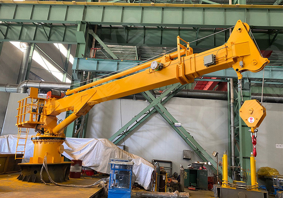 HAOYO 4.5t-15M Telescopic Boom Crane