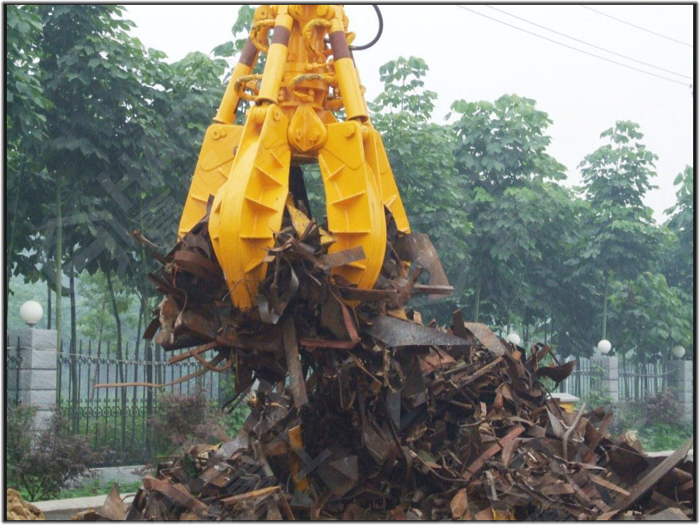 EXCAVATOR ORANGE PEEL GRAB