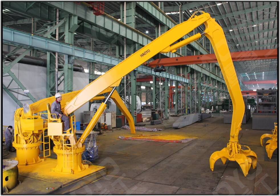 2.5T-12M SCRAP HANDING CRANE