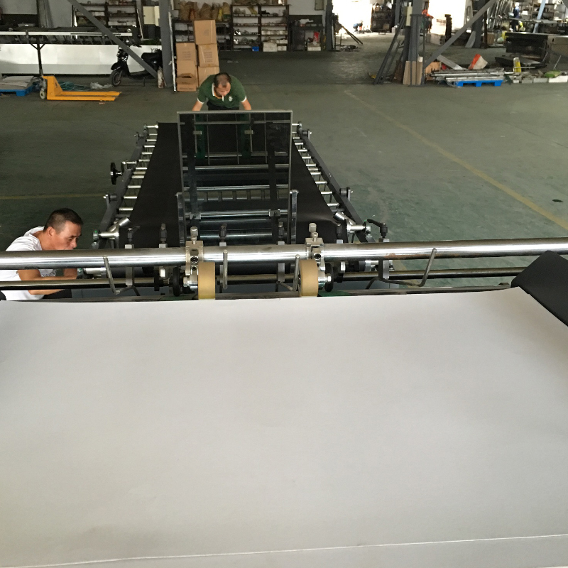 Máquina de fabricación de laminado de flauta de caja corrugada multicapa estable semiautomática PRY-1650B
