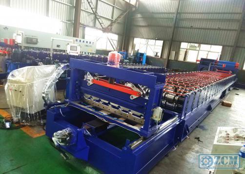 Cassette type roll forming machine