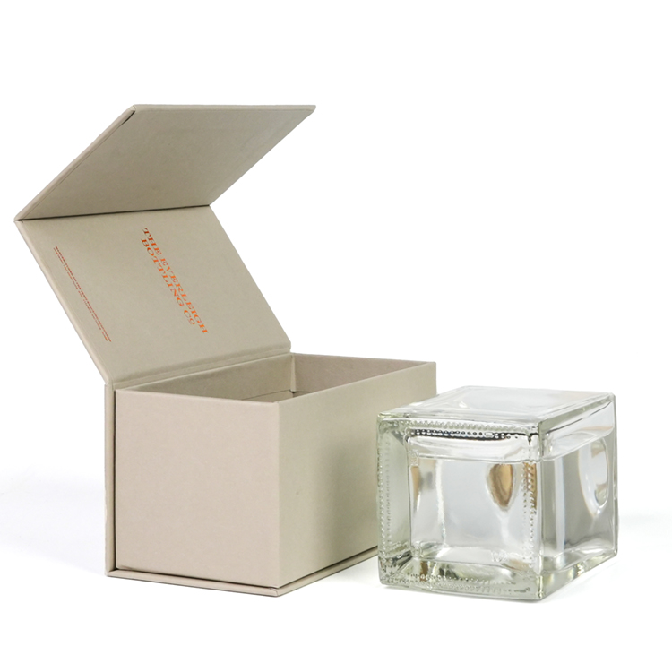 Magnetic closure wine box