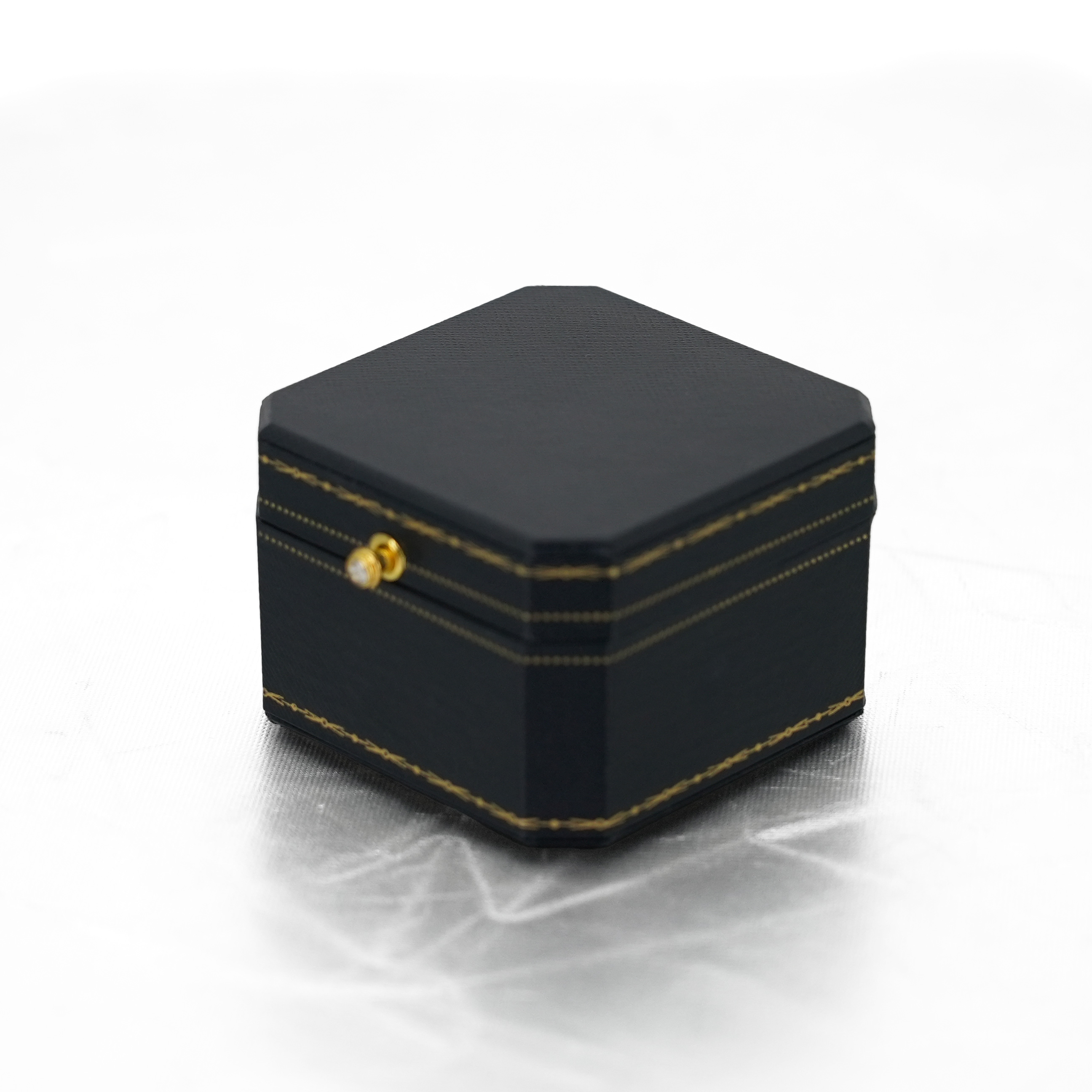 Jewelry packaging box
