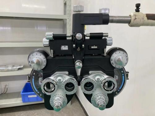 VT-5CB manual phoropter