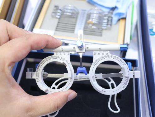 TPV-9100 top quality Ophthalmic  Titanium trial lens frame