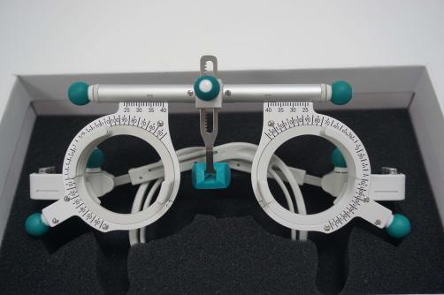 TPV-9000 top quality Ophthalmic  Titanium trial lens frame