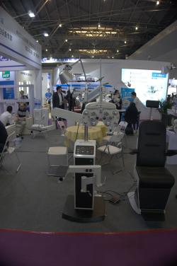 TR-700A Most Advanced Combined Table and Chair