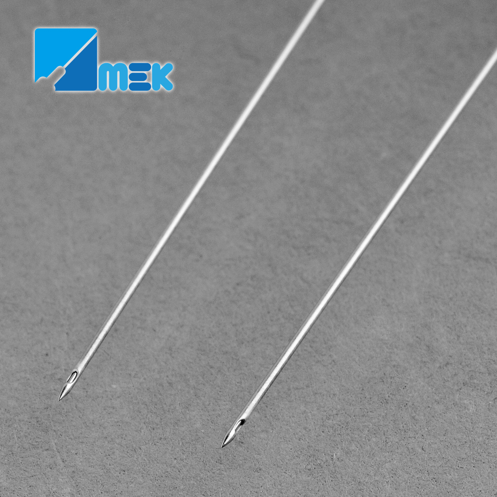 Spinal needle with introducer