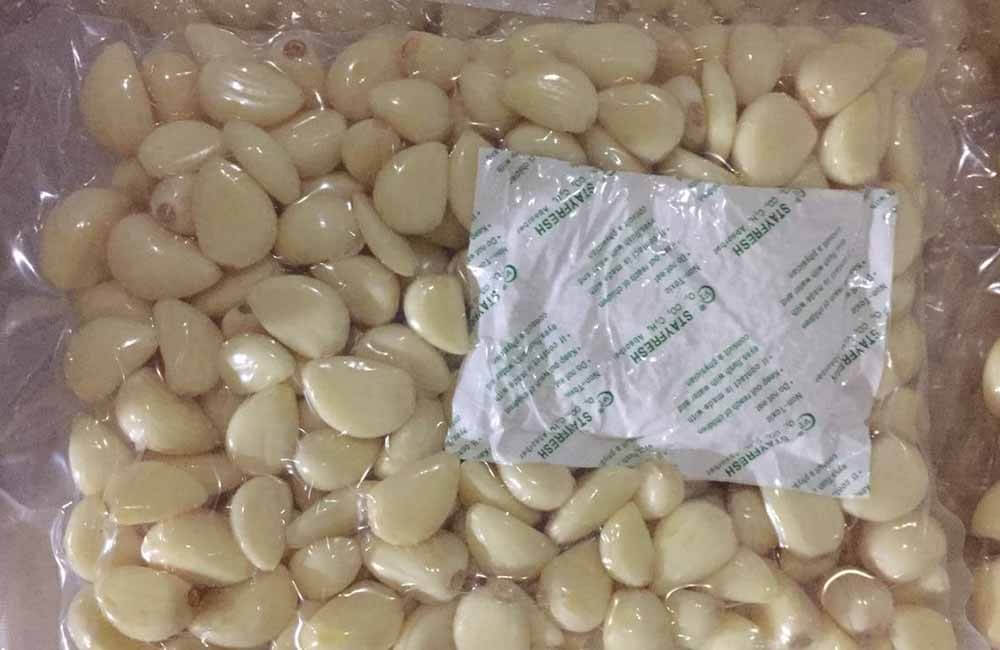 Export Packing Peeled Garlic