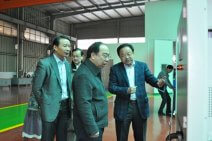 El señor Wen Jianrong, el subdirector de desarrollo provincial de Zhejiang  y la Comisión de Reformas, el señor Wei Daqing, el vicepresidente del distrito y otros líderes visitaron e inspeccionaron “J