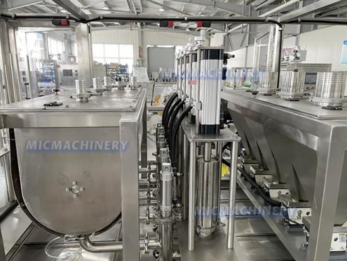 Yogurt Filling Machine (Speed 30-35 Cups/min )