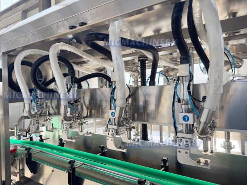 MIC Tracking Engine Oil Filling Line（2500 bottles/H ）