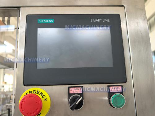 MIC Deodorant Filling Machine（20-40 Bottles/M）