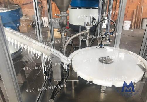 Plastic Syringe Filling Machine with Dust Cover（Various syringes, Boosters, Injection tubes）