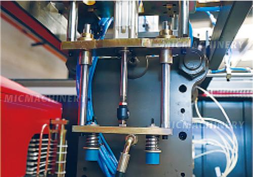 MIC-1.5L-1500A Plastic Bottle Making Machine