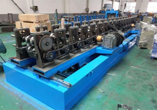 Through Shaft Type Automatic Cable Tray Machine