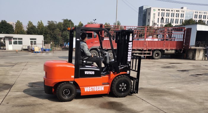 3 sets of forklifts were exported to Brazil on 16th,Nov.