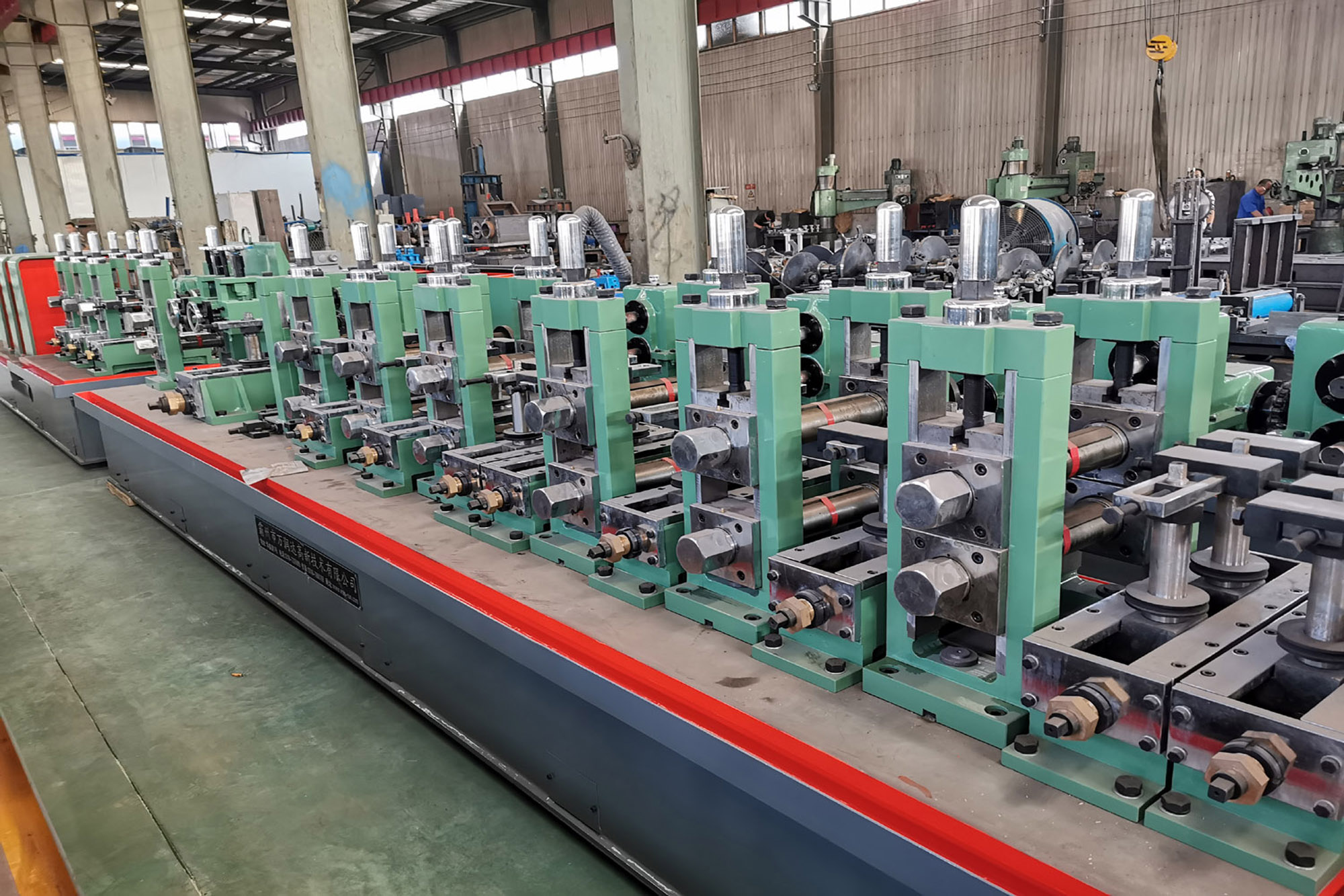 India WHFW76 Tube Mill is under assembling and panting