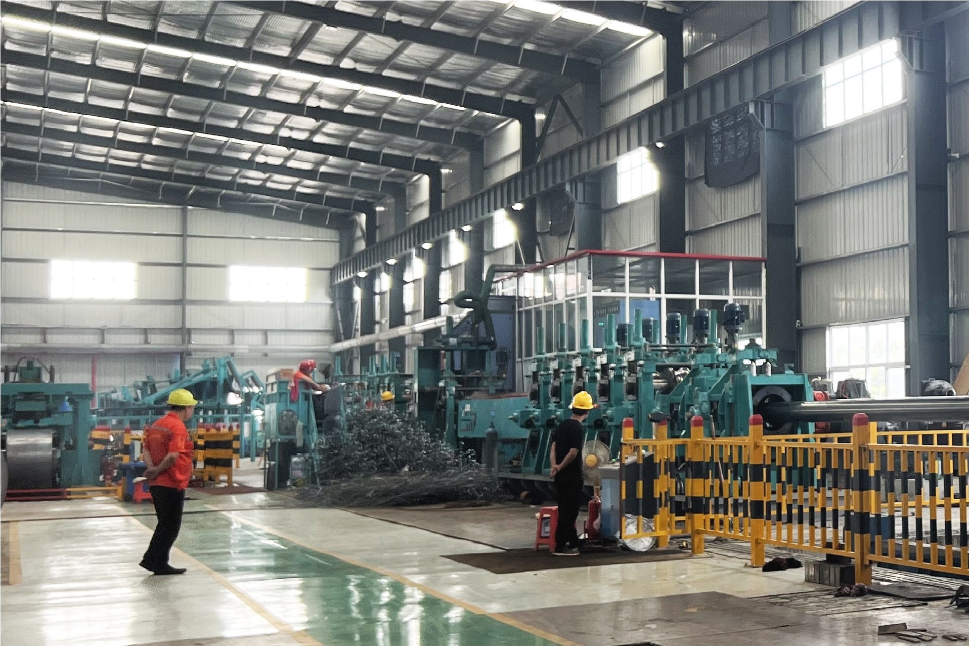 WHFW426*12mm pipe mill has been successfully put into production