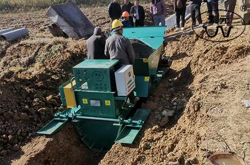 Trapezoid shape Ditch forming machine