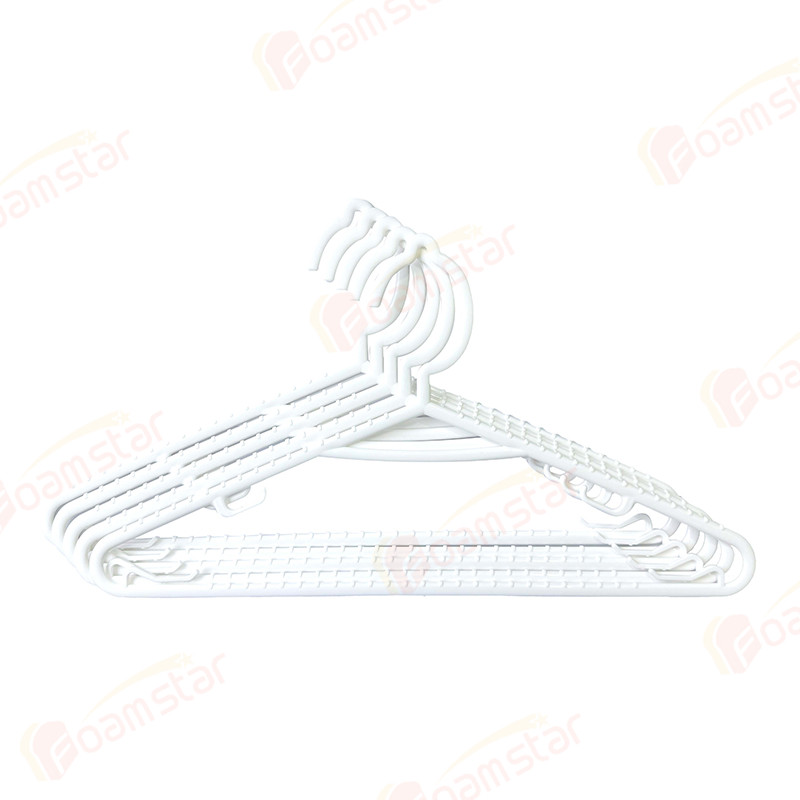 Plastic Coat Hangers FD032