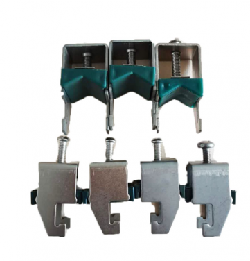 Electrician pipe clamp
