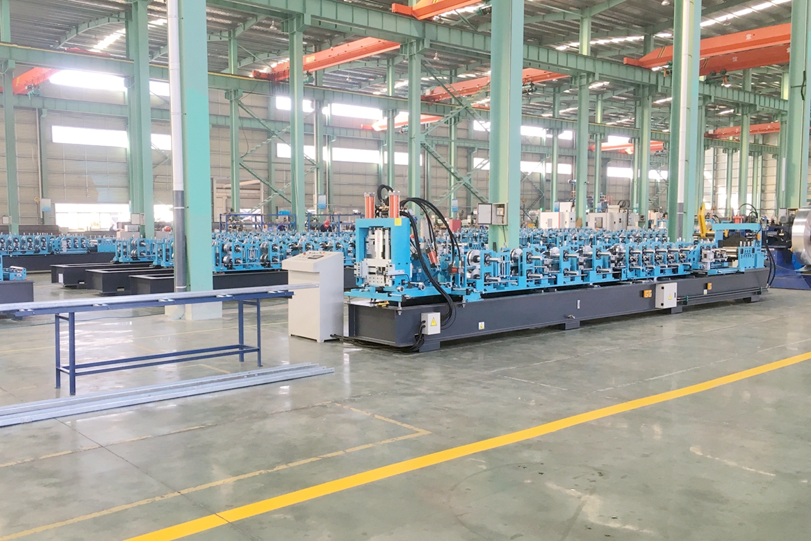 Semi-automatic Changeable CZ Purlin Roll Forming Machine