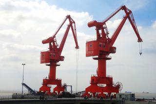 Four-Link Gantry Crane