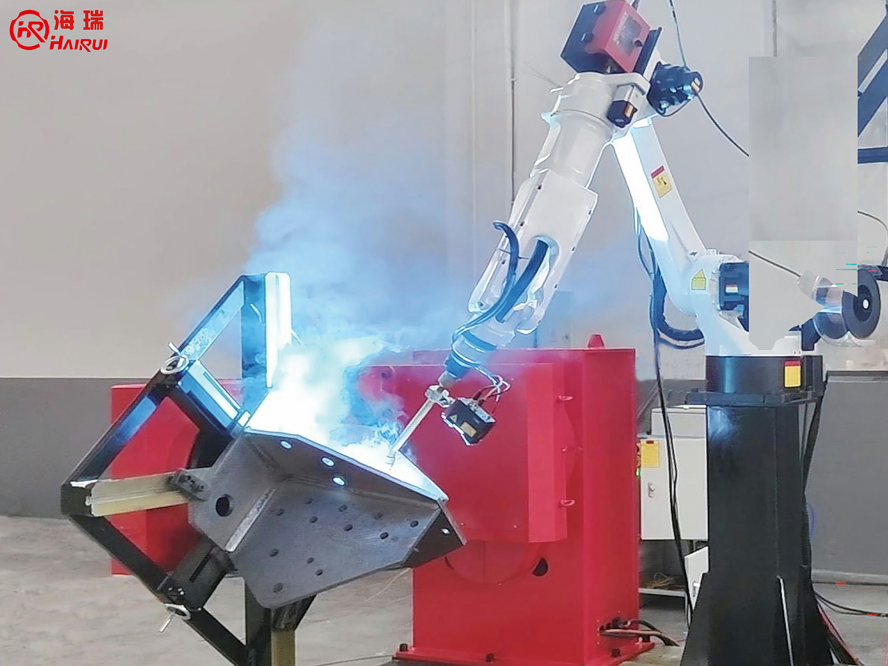 Intelligent Welding Robot With Positioner
