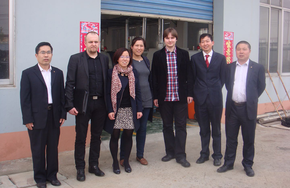 2016 Australia guests Minos visit the factory