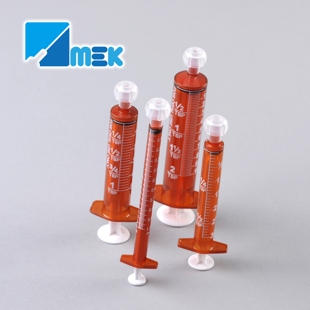 Light proof oral syringe