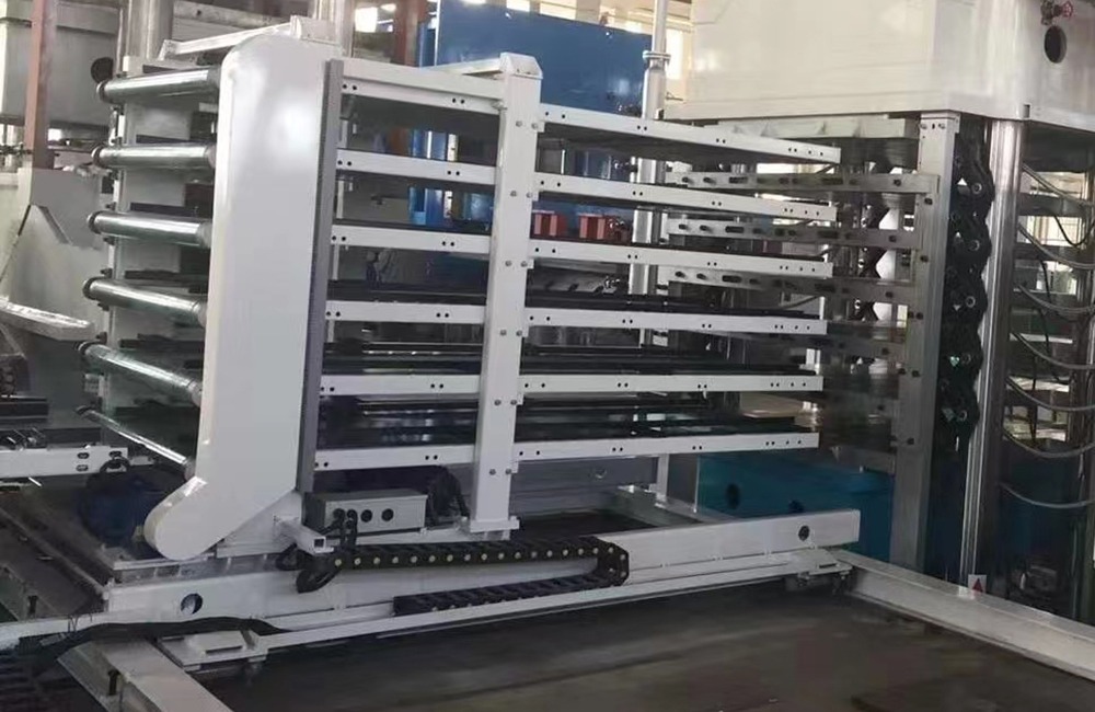 Auto loading and unloading mechanism