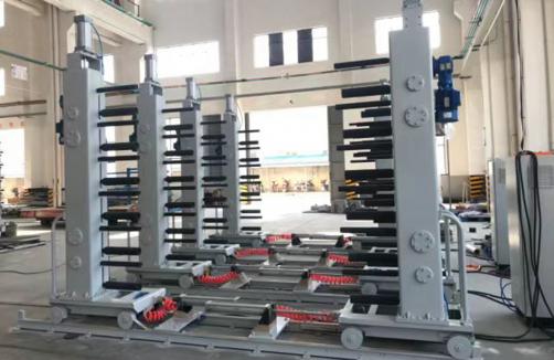 Auto loading and unloading mechanism