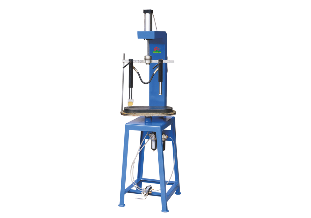 Hydraulic press for engraving and marking QF-824A