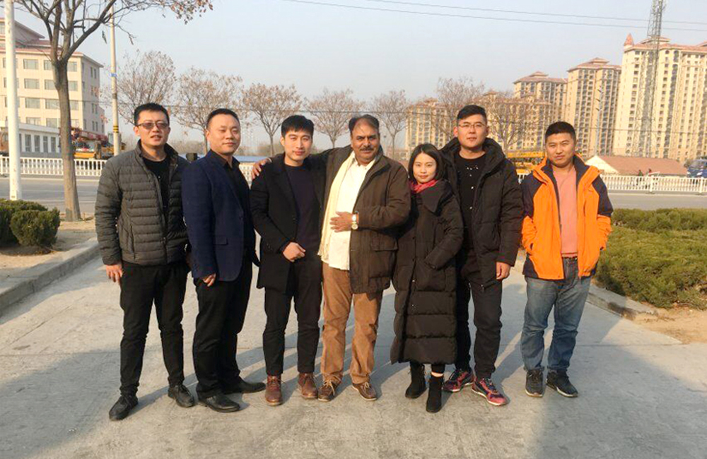 India distributor visiting our factory