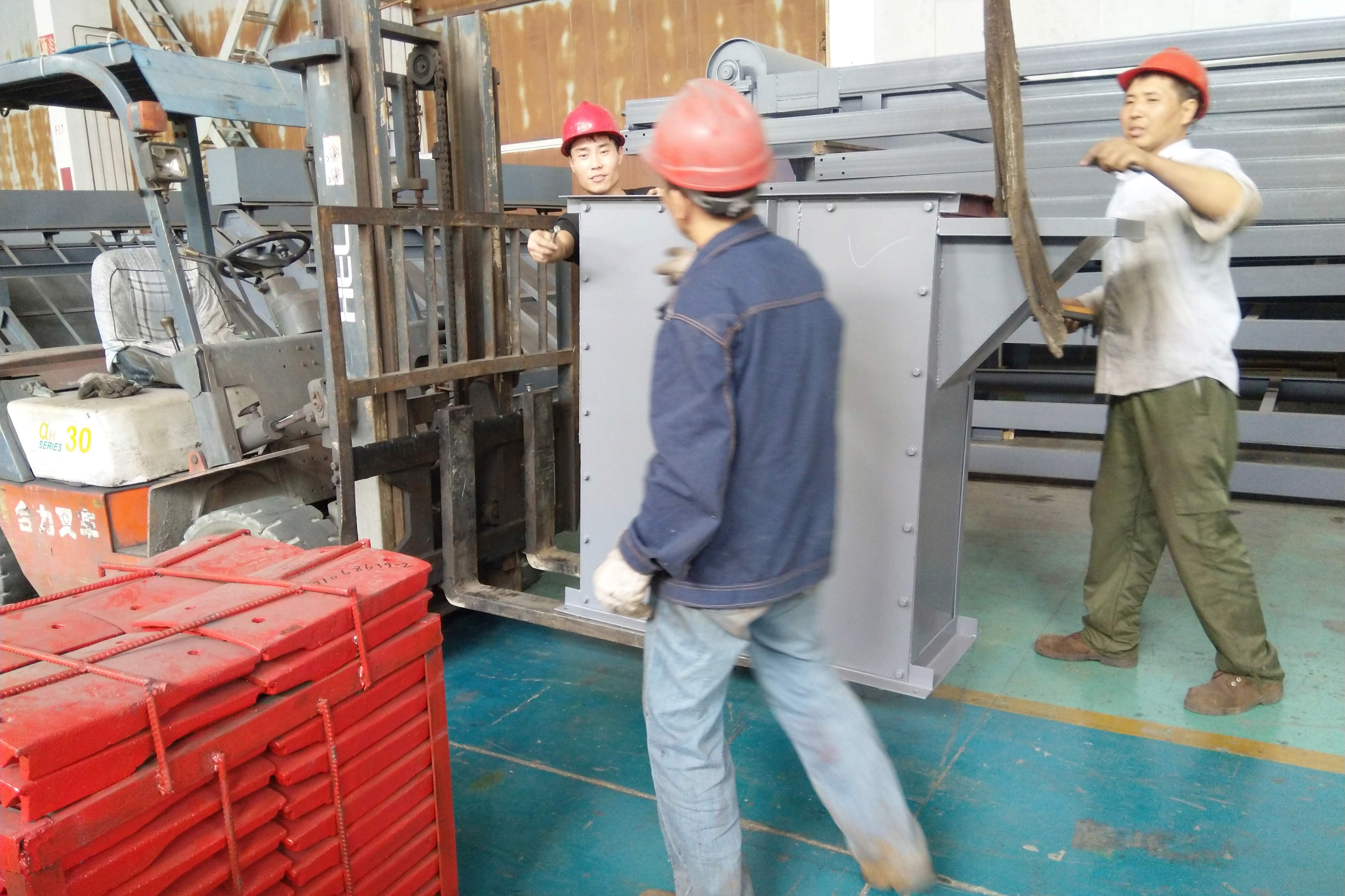 On September 28, 2020, the ball mill purchased by a Dominican customer was ready for shipment.