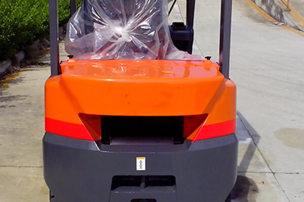 FORKLIFT TRUCK FD15