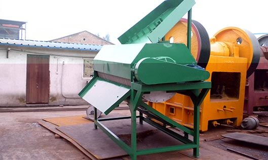 DRY MAGNETIC SEPARATOR