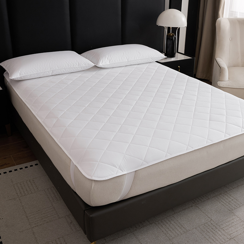 Hot Wholesale Quilted Mattress Pad With Elastic Band