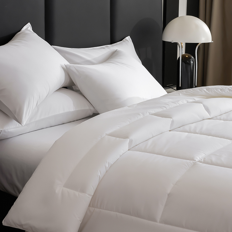 Lihaoju Supply Hotel Bedroom White Filling Duvet 100% Cotton Quilted Duvet