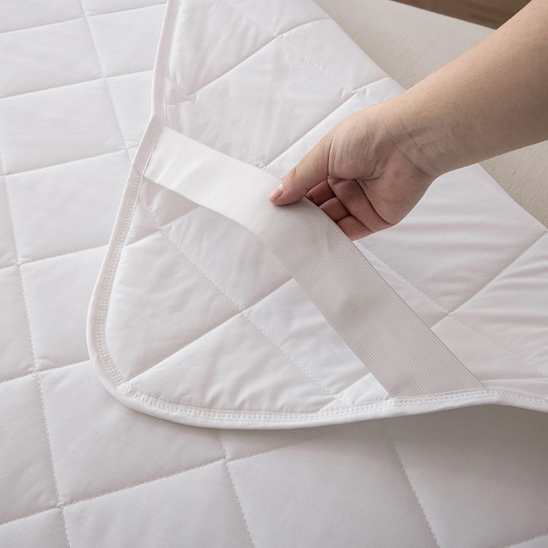 Hot Wholesale Quilted Mattress Pad With Elastic Band