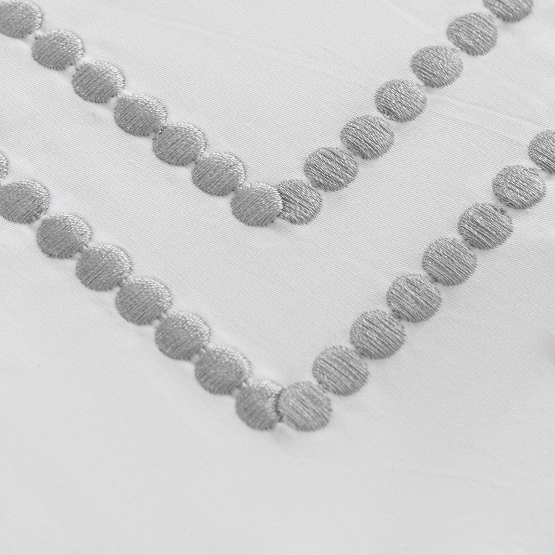 Lihaoju Wholesale Embroidery Bedding Sets