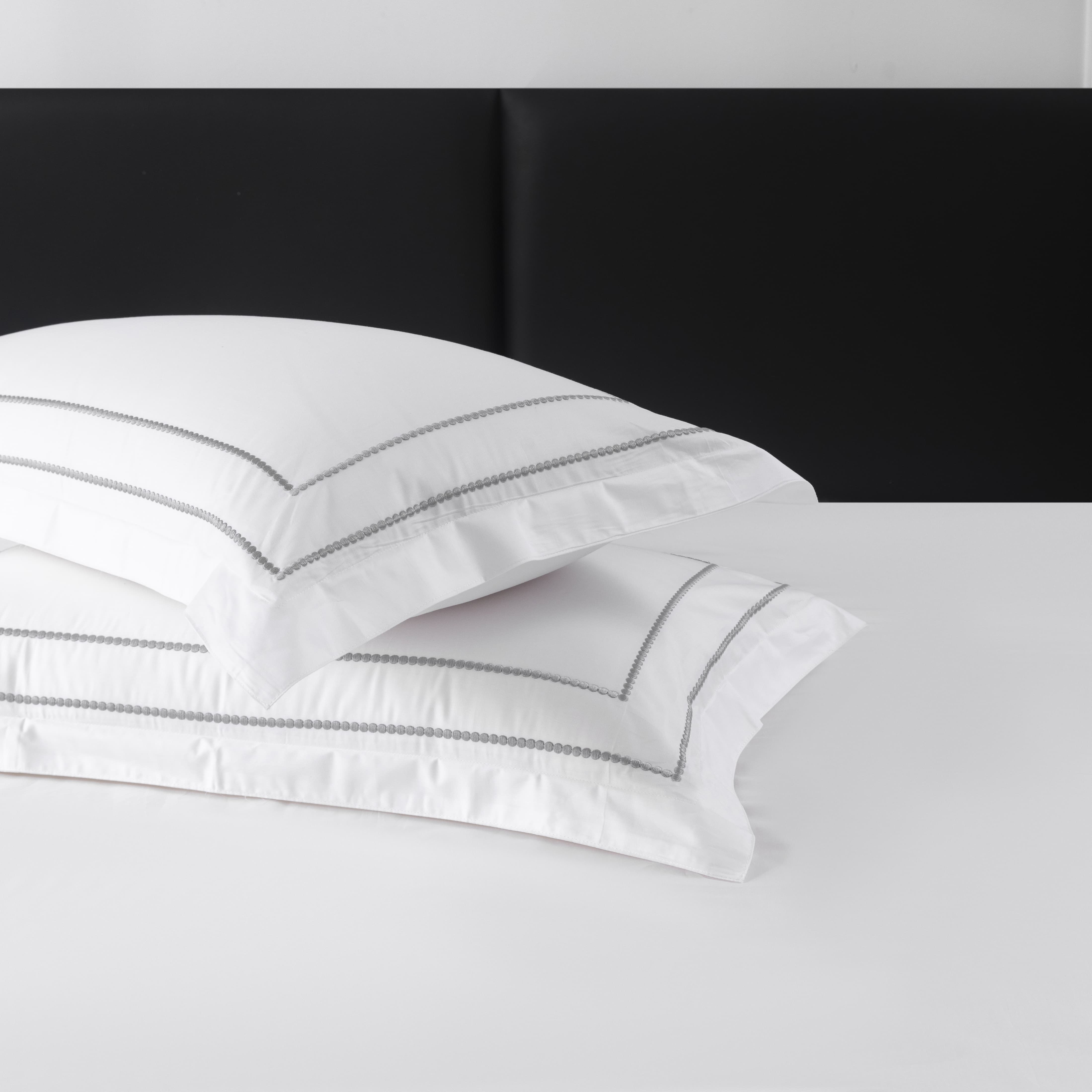 Lihaoju Wholesale Embroidery Bedding Sets