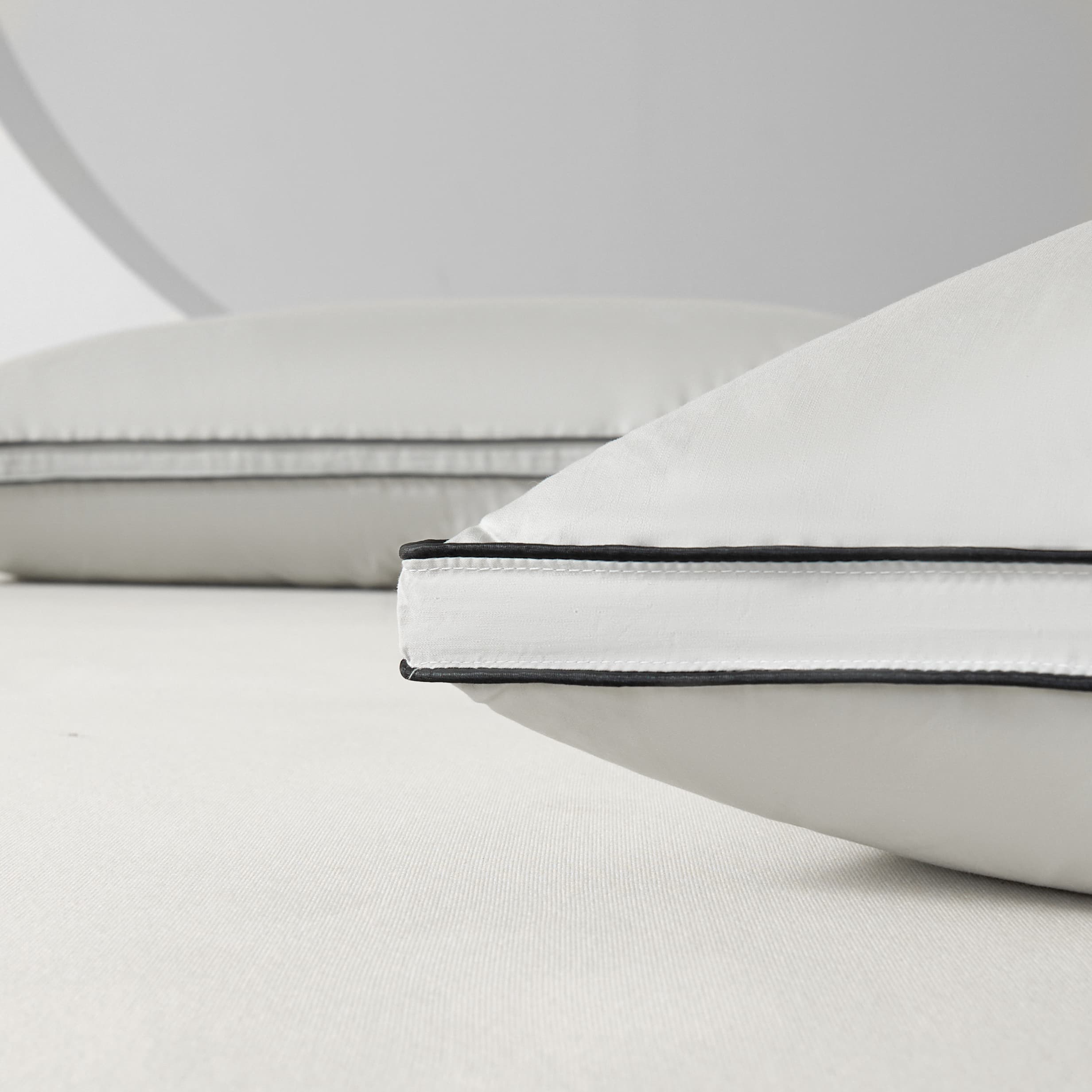 Four Season Soft Lace Fiber Pillow