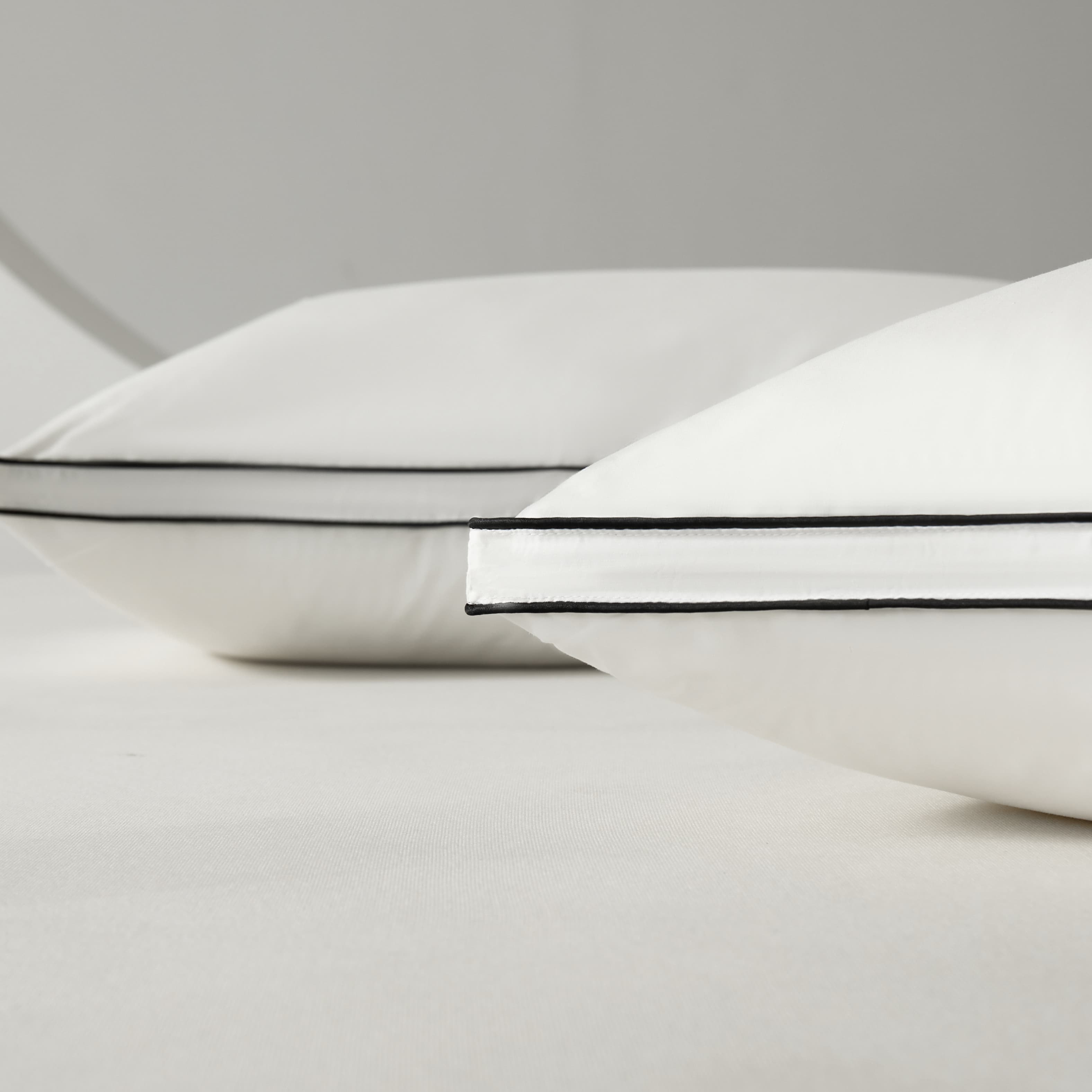 Four Season Soft Lace Fiber Pillow