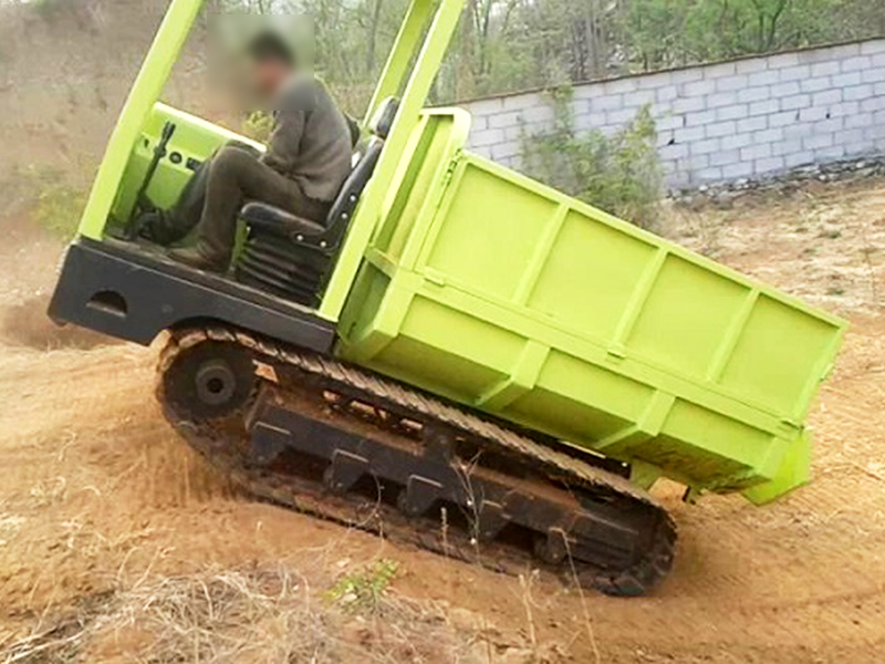Development of a hydraulic system for small tracked transporters